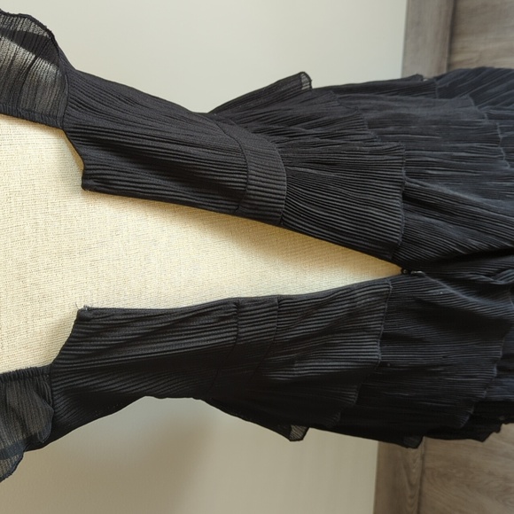 Express Ruffled Dress - Picture 8 of 12